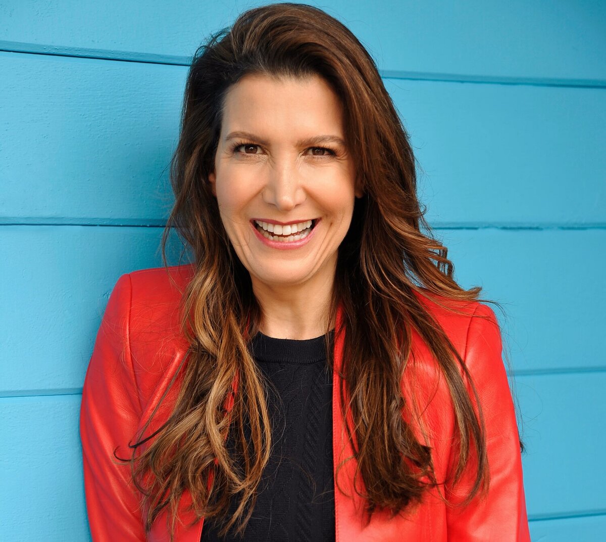 Тина Бет Шарки 