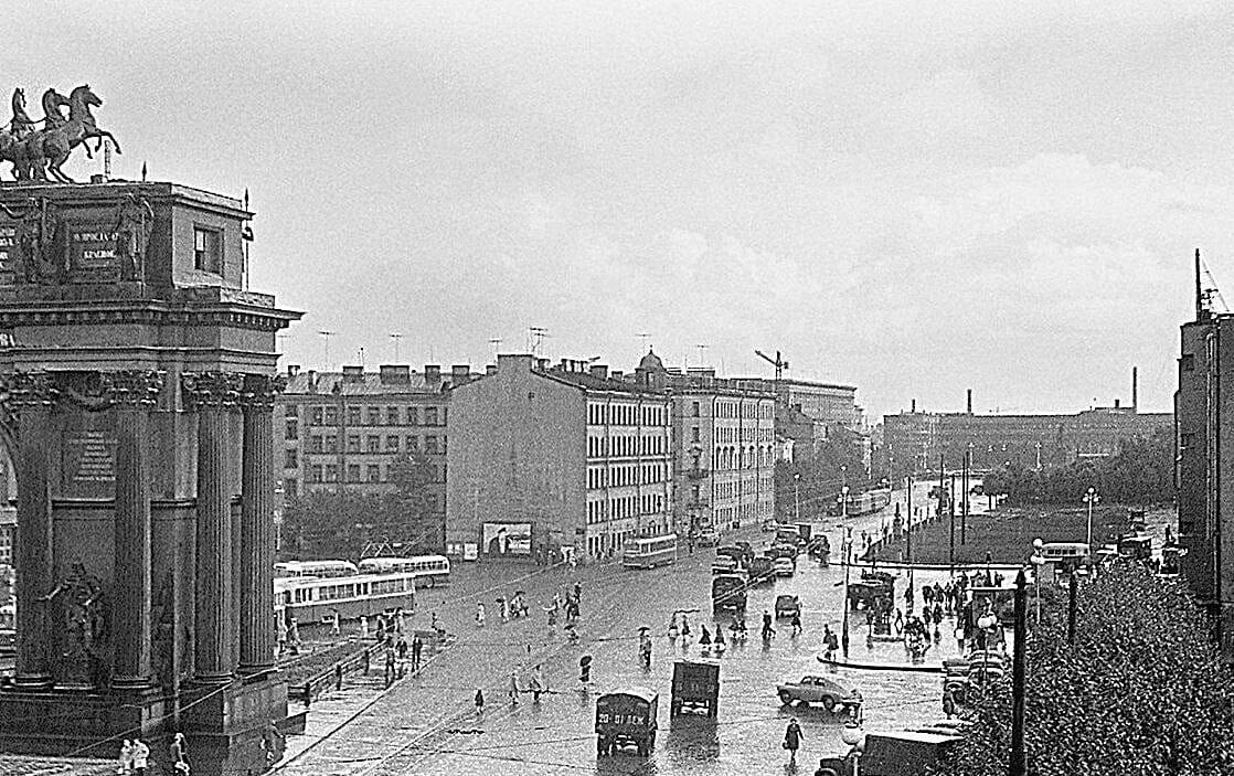 Площадь стачек санкт петербург фото Неизвестный Петербург. Античный храм и допотопные технологии Кировского завода V