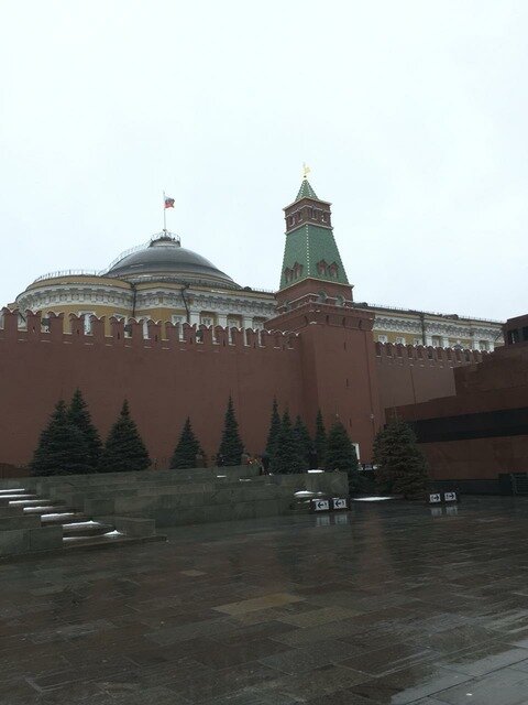 На Красной площади.  Фотография Елены Стоун,  подаренная автору. 