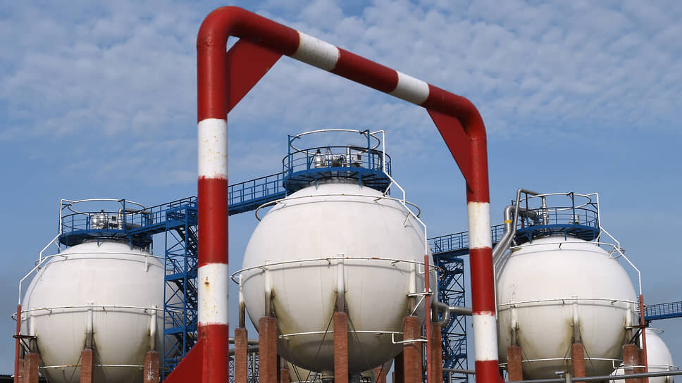 Фото: Дмитрий Коротаев / Коммерсантъ📷Правительство готово приоткрыть экспорт дизтоплива для крупных нефтяных компаний, чтобы избежать проблем с загрузкой НПЗ