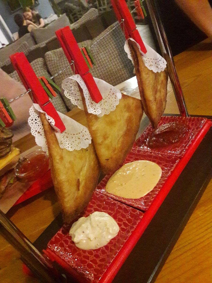 В далёком 2018 г в PAPA Loft-Restaurant мы пробовали чебуречки на верёвочке)))