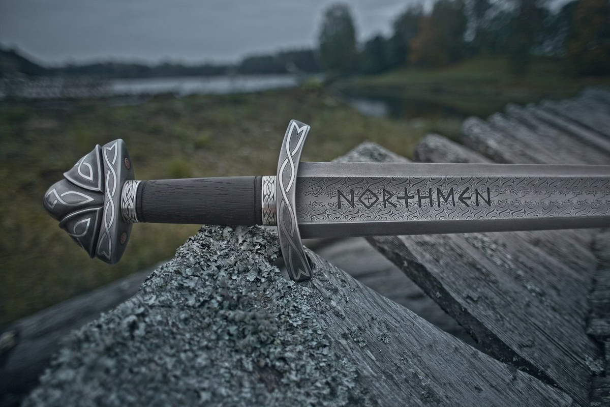 три меча в норвегии