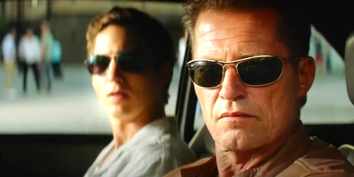 - Вы что, и правда не смотрели фильм "Рискованные гонки" 1991 года со мной, 28-летним? Да как так-то? 