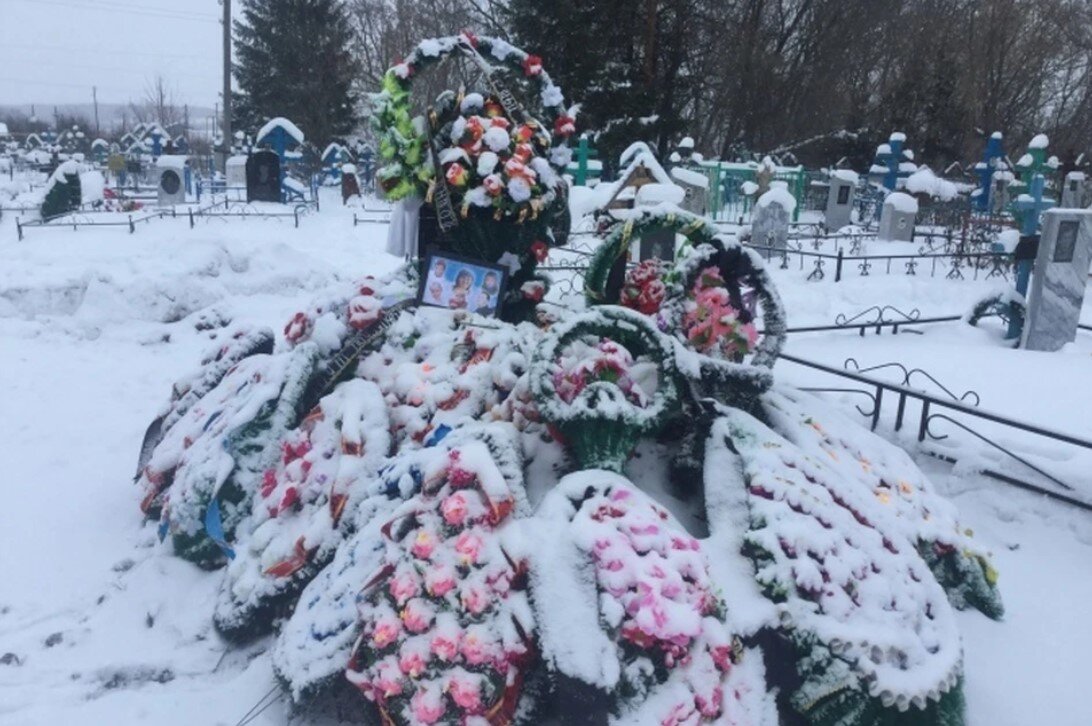 Ольга и ее пятеро детей похоронены в одном гробу