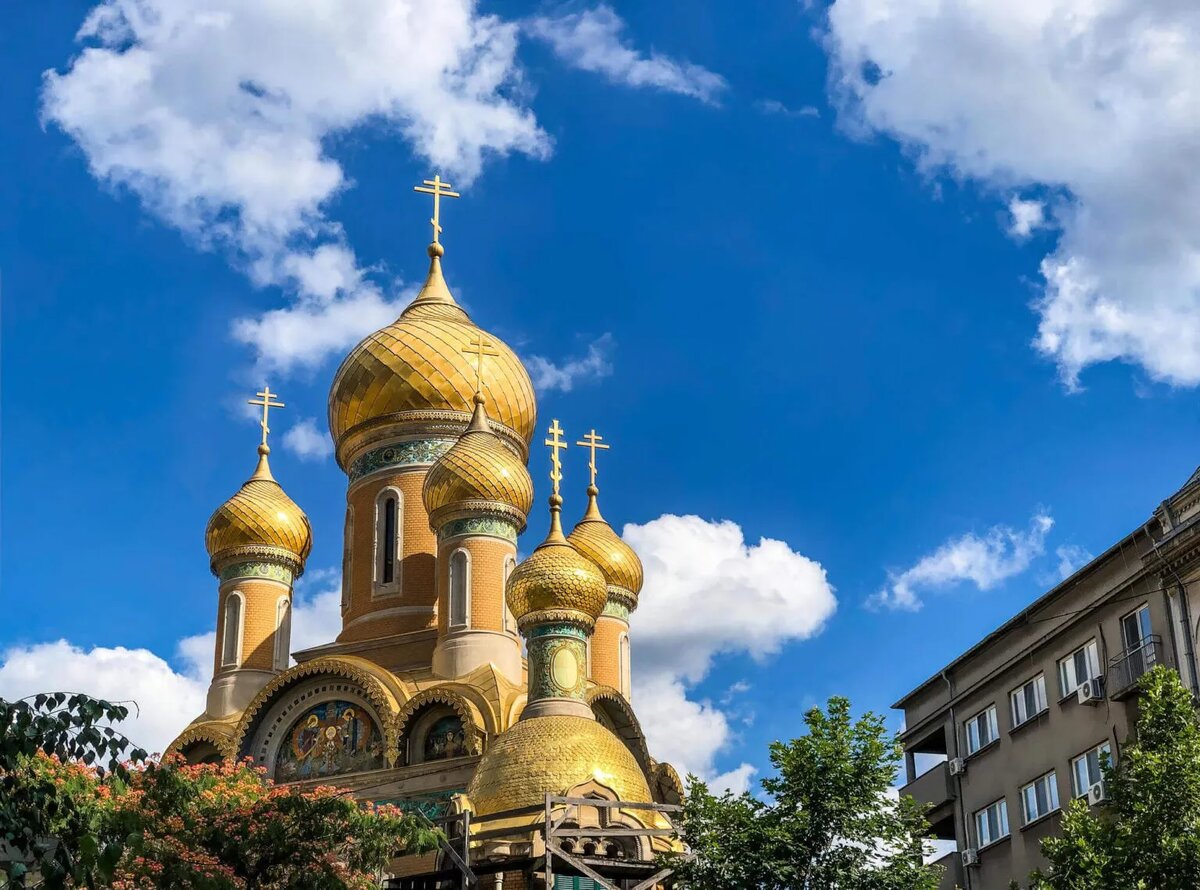 Храмы Санкт Петербурга с золотыми куполами