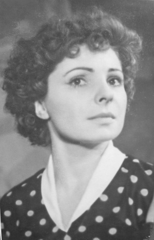 Елена Аросева 