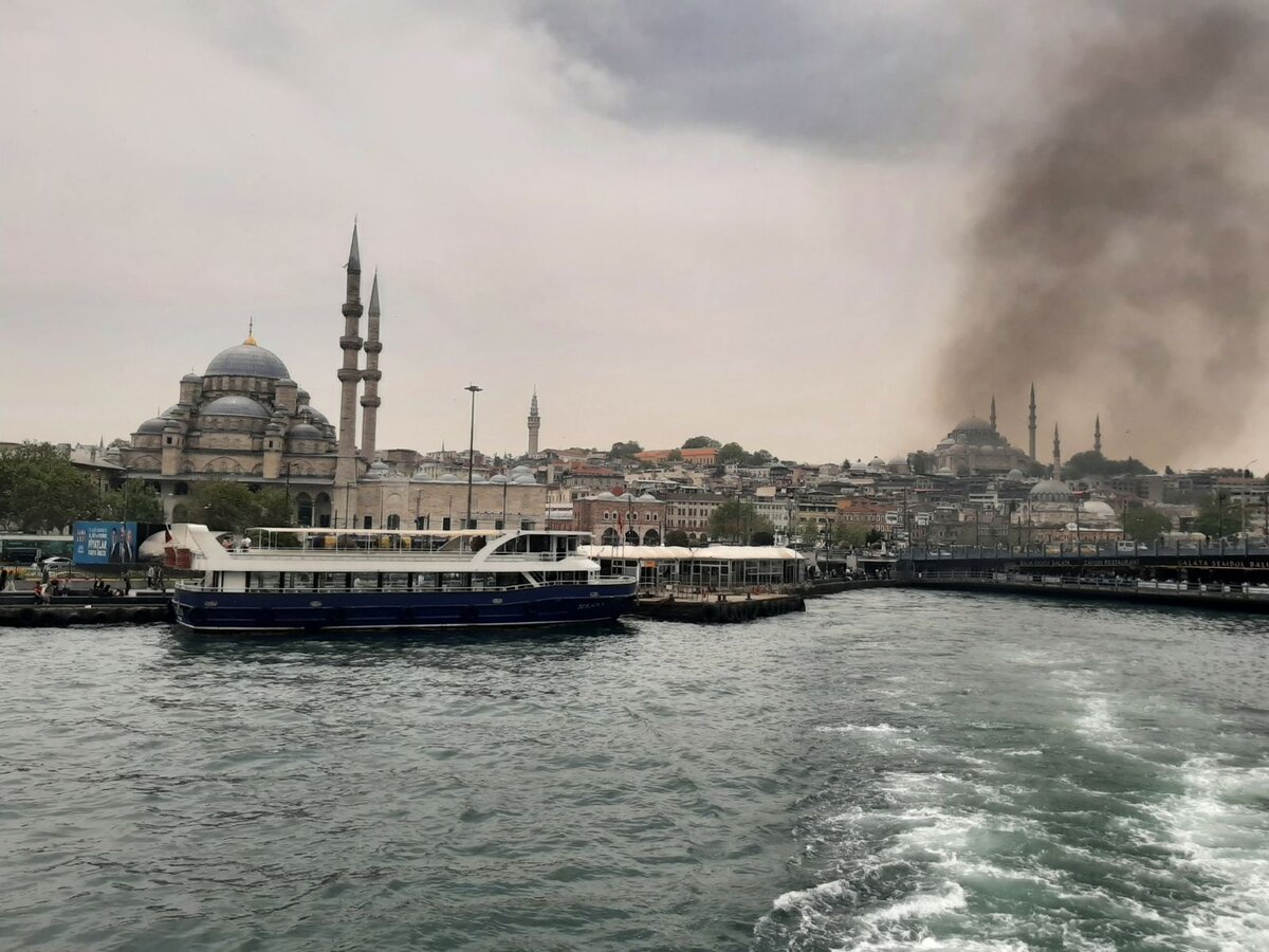 В Турции зафиксировали рекордное число иностранных туристов, посетивших Стамбул. Это является рекордным показателем за последние 10 лет.-2