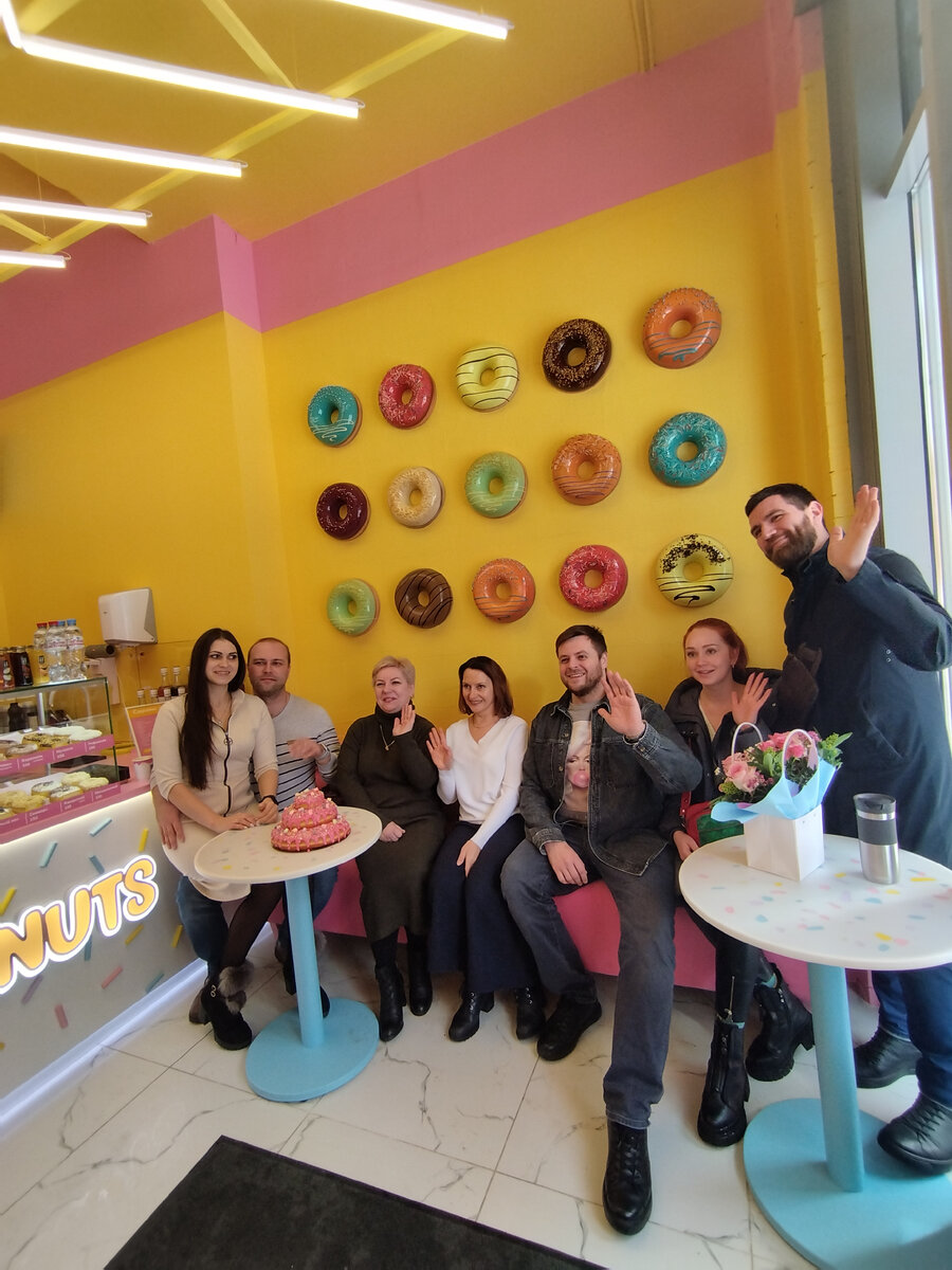 Официальное открытие донат-бара Виктории по адресу ул. Шувалова 18/8