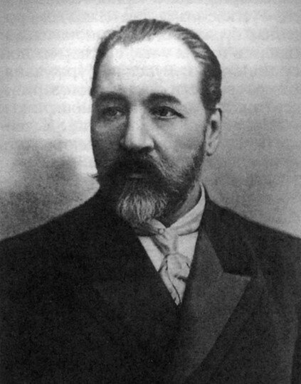 Александр Дубровин