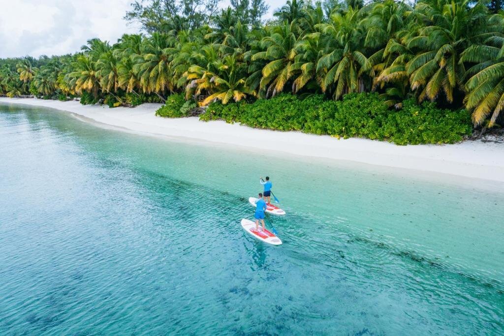 Сейшельские острова – архипелаг в Индийском океане, состоящий из сотен островов разного размера. Это место напоминает райский уголок, в котором с комфортом можно провести самый незабываемый отпуск.-2