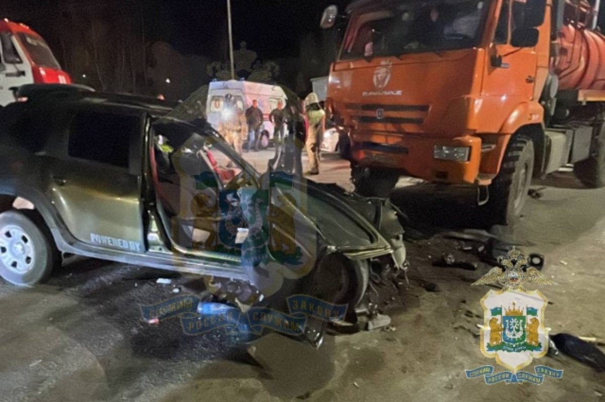    Сотрудникам полиции предстоит выяснить причины и обстоятельства ДТП.