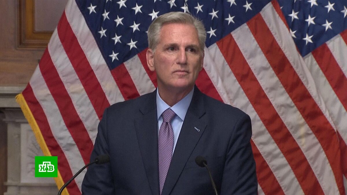    За что Палата представителей США отправила в отставку своего спикера