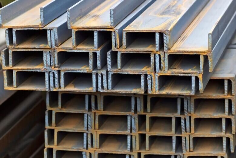 Швеллеры стальные горячекатаные. ГОСТ 8240-97 Виды используемой стали: Ст3, ст3пс, ст3сп, ст5, ст5пс, ст5сп,
09Г2С, 17Г1С, 10ХСНД, 15ХСНД. 
