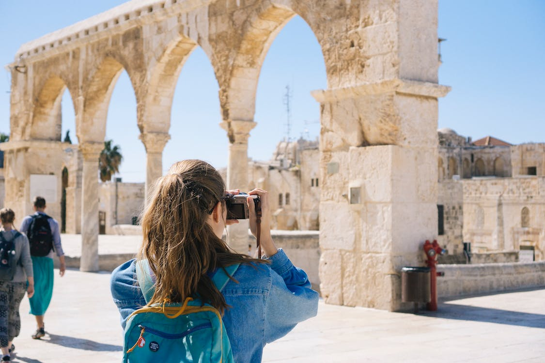 туристы в израиле
