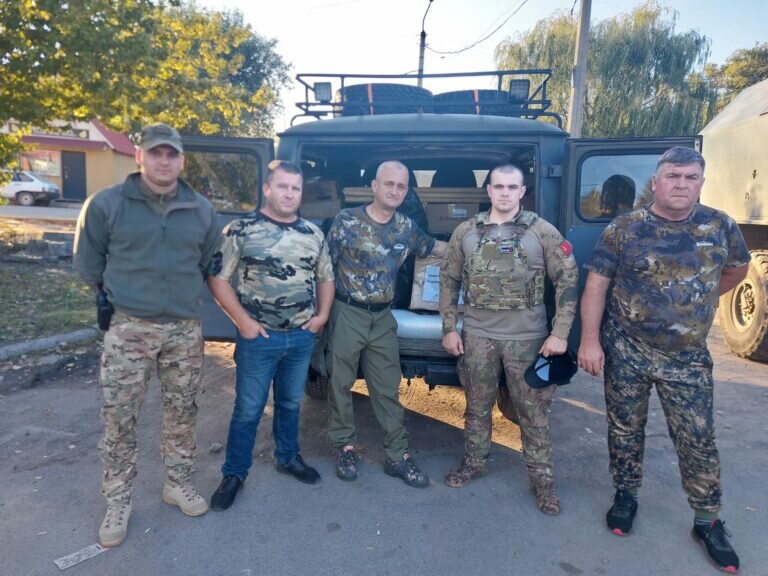    Глава Тюльганского района отправился в зону СВО, чтобы передать бойцам «Привет из дома» Марина Шарт