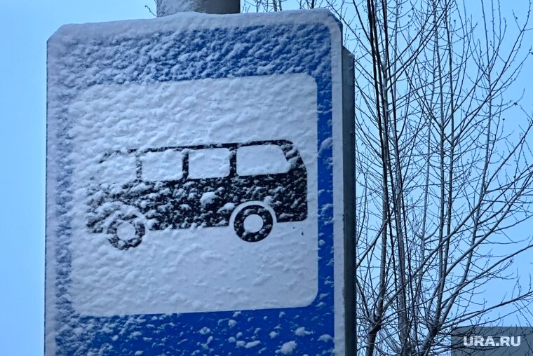    В столице ЯНАО открыли теплые автобусные остановки