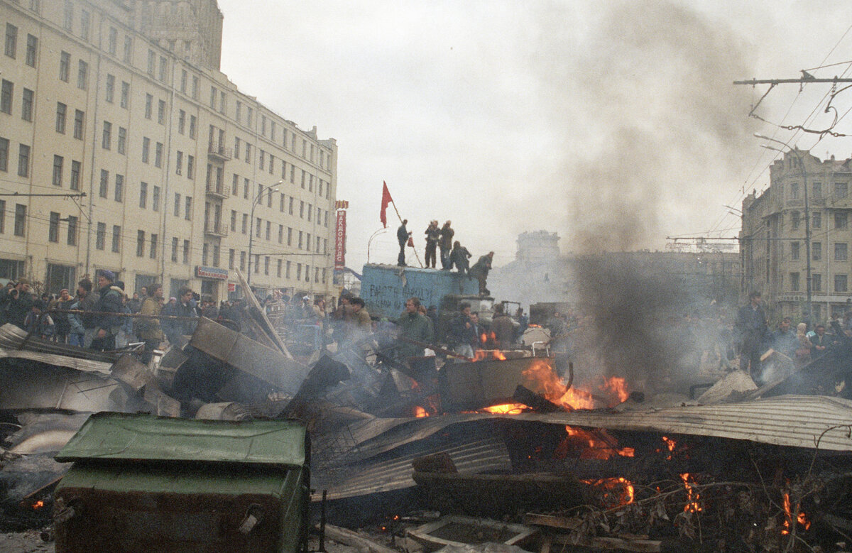 1993 год что это. Октябрьский путч 1993. Путч 1993 белый дом. Ельцинский путч 1993.