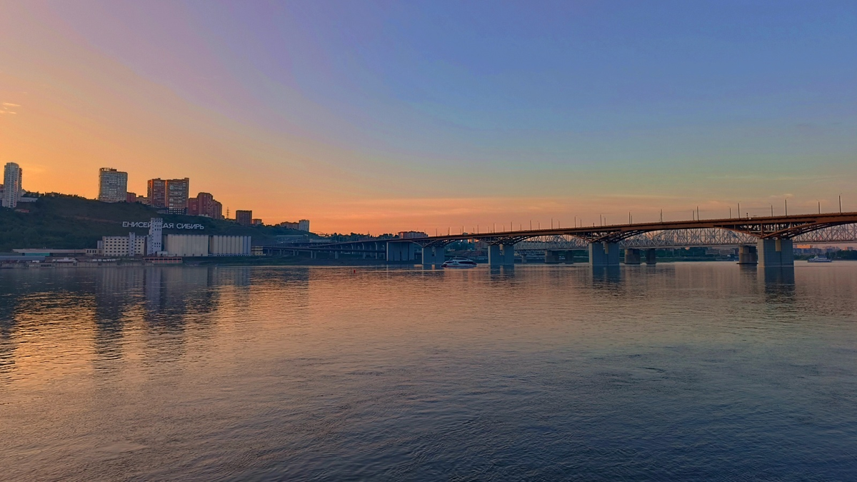 Николаевский мост на закате.