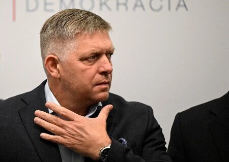    Шарль Мишель пытается вернуть Словакию в ряд помощников Украины