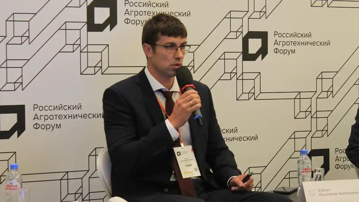  Фото: glavpahar.ru
Александр Исаков — генеральный директор ПАО «Грязинский культиваторный завод» на Российском агротехническом форуме 2023