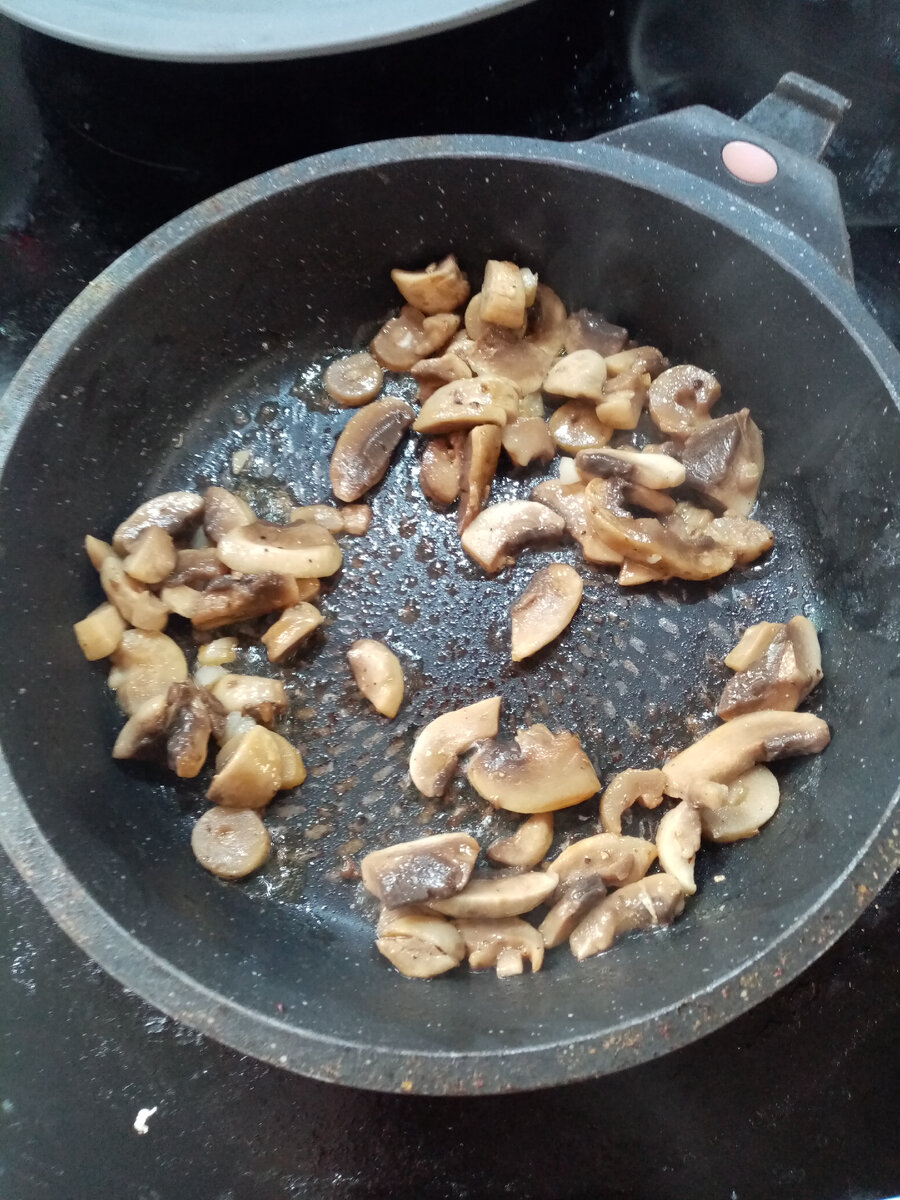 Грибы добавляют этому блюду особый вкус! Автор - Моя Книга Вкусных Рецептов.