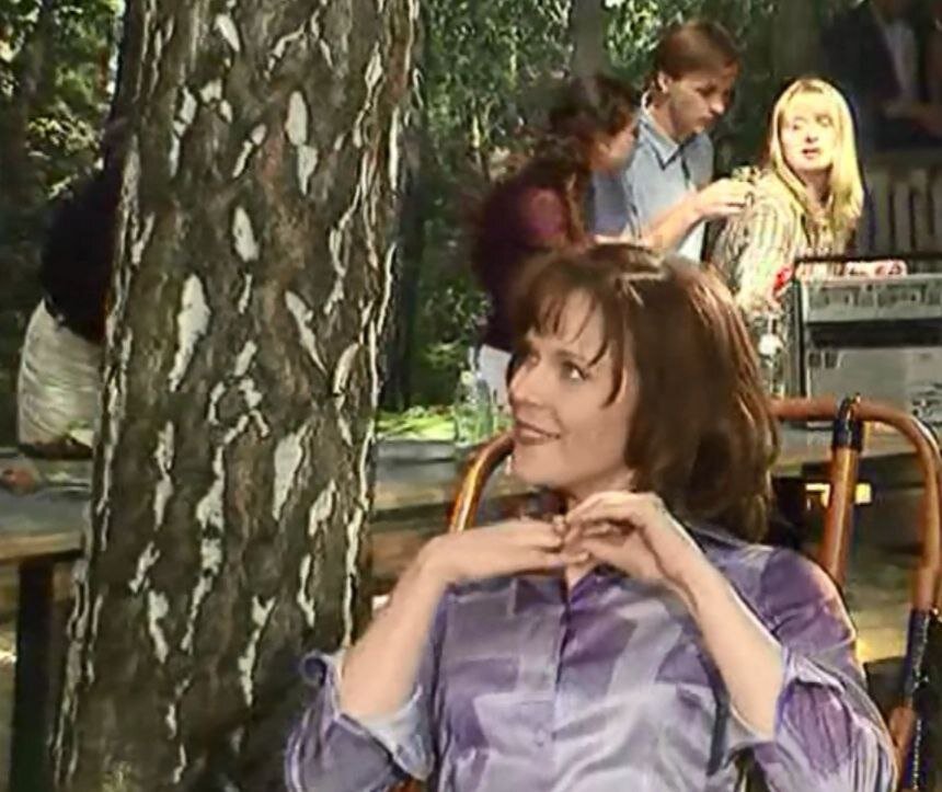 Две судьбы девочки. Мария куликова в сериале две судьбы. Две судьбы девочки. Мария сигал актриса две судьбы. Мария сигал две судьбы.