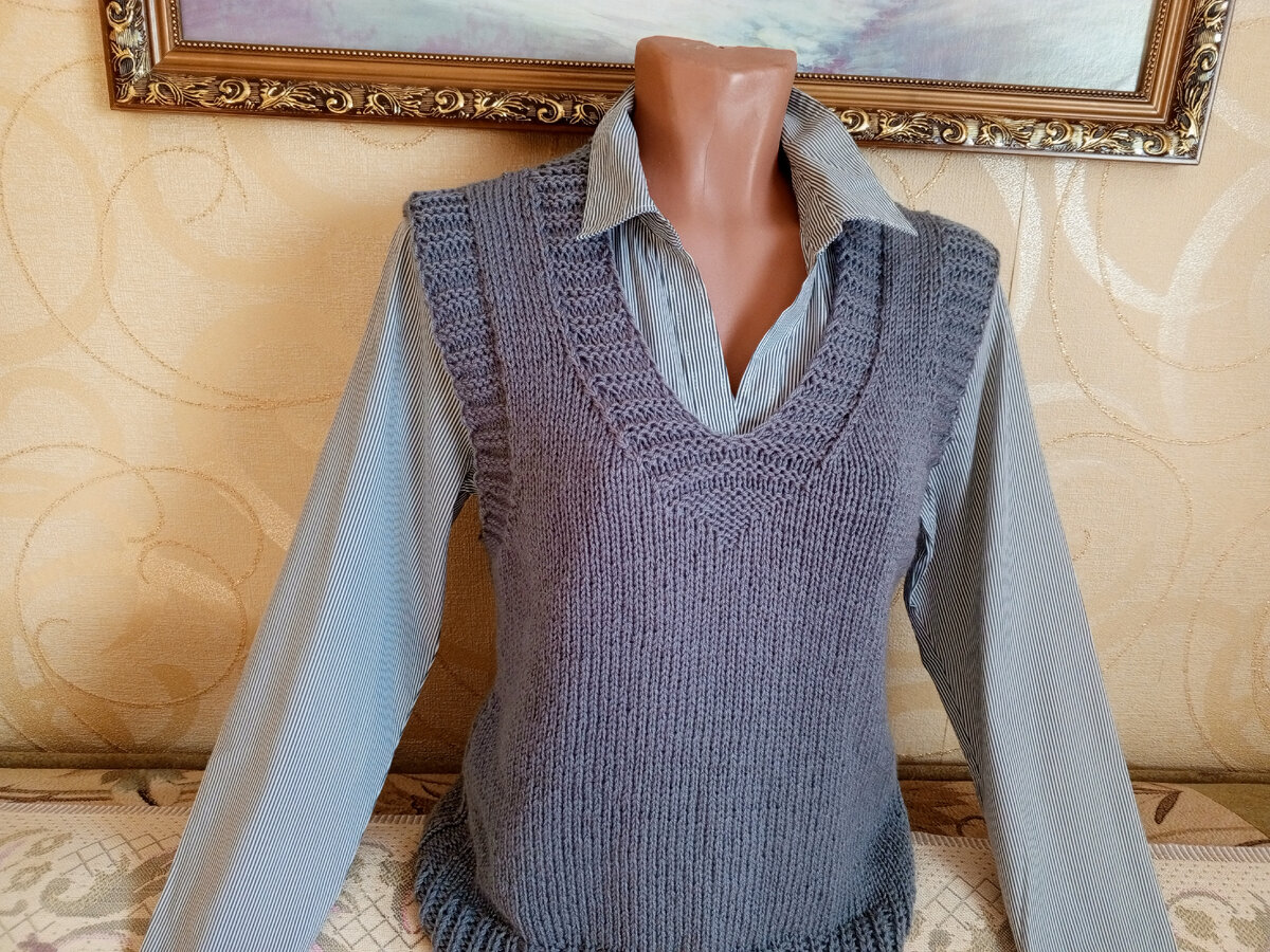 Жилет спицами