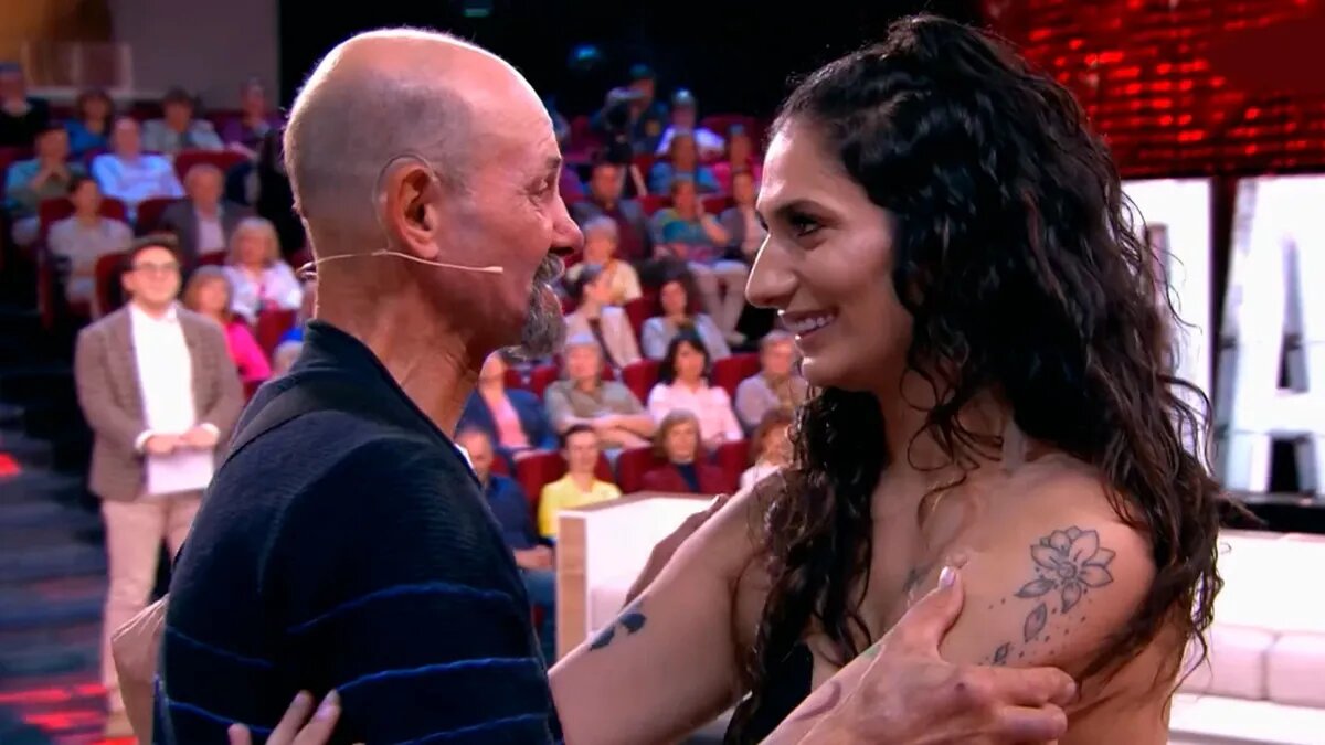 Алиссон встретилась с предполагаемым отцом. Фото: кадр из видео