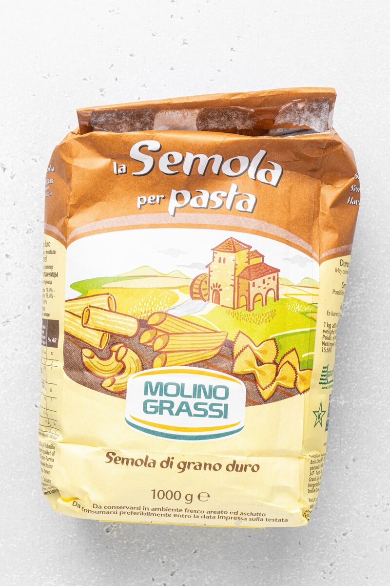 Личное фото пакета с мукой