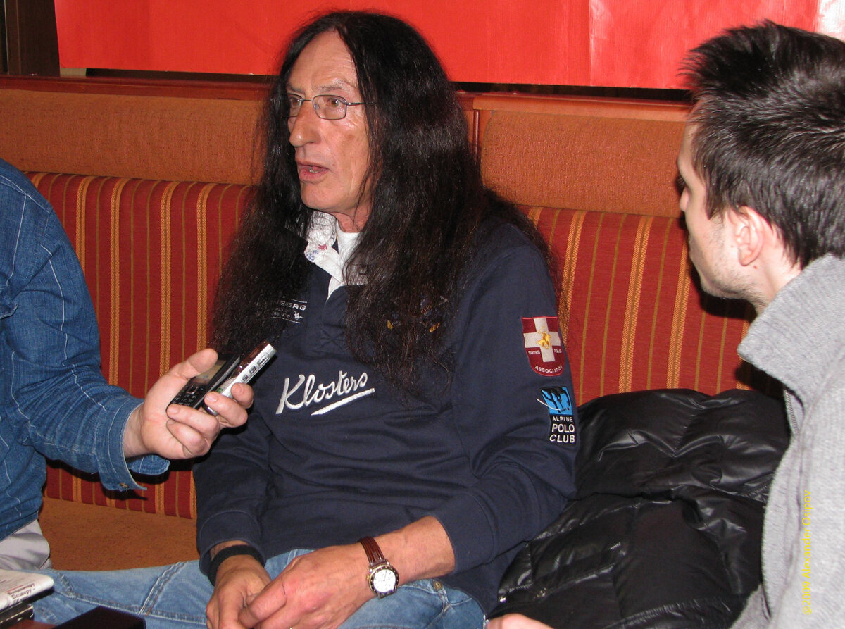 Реакция Хенсли на заявление, что музыка Uriah Heep была на основе английской народной.