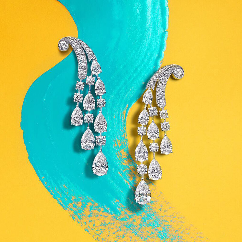 Серьги Graff Classic из белого золота с бриллиантами