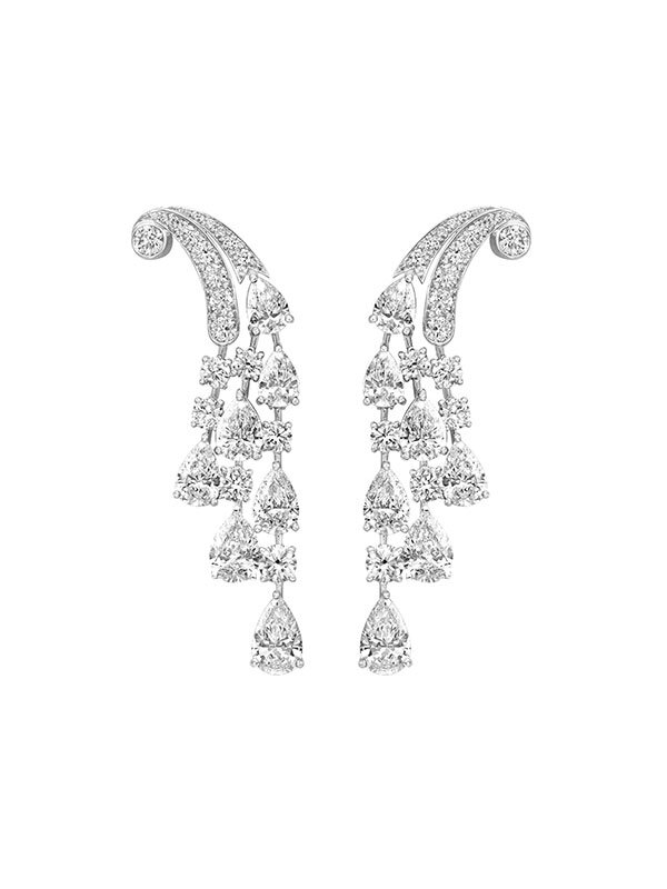 Серьги Graff Classic из белого золота с бриллиантами 