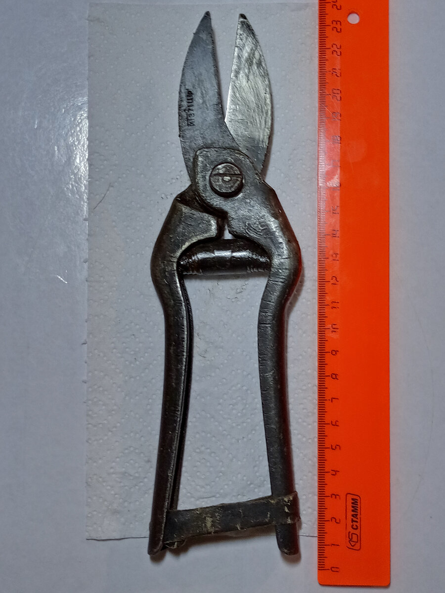 Весьма нечастый инструмент.