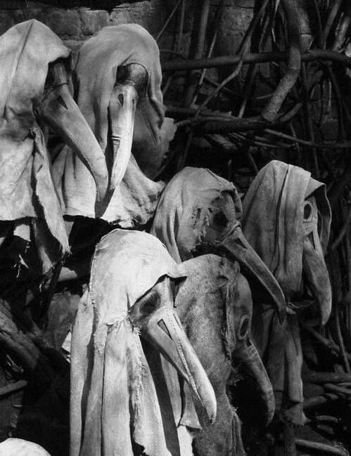 Костюм чумного доктора, 17-18 век. 