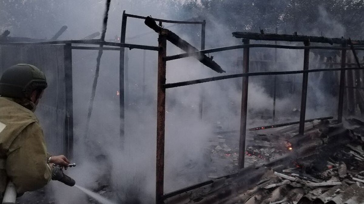    В Курской области падение украинского БПЛА вызвало пожар в приграничном селе Горналь