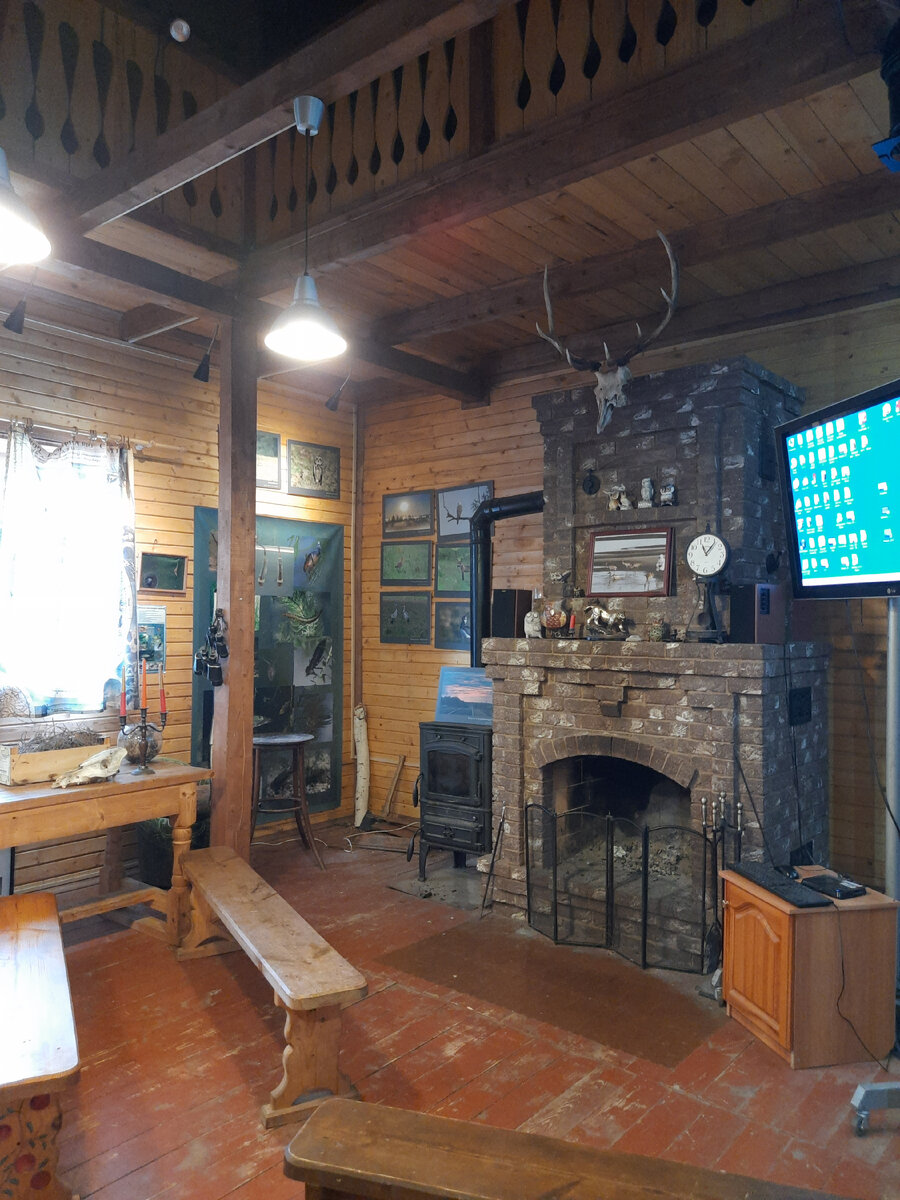 Здесь мы слушали лекцию и смотрели фильм