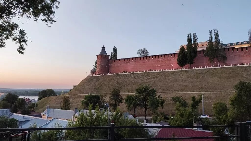     Концепцию комплексного развития Грузинской улицы разработают в Нижнем Новгороде. Предложения планируется подготовить в течение месяца, сообщил председатель комитета ЗСНО по градостроительному развитию, имущественным и земельным отношениям Василий Суханов.