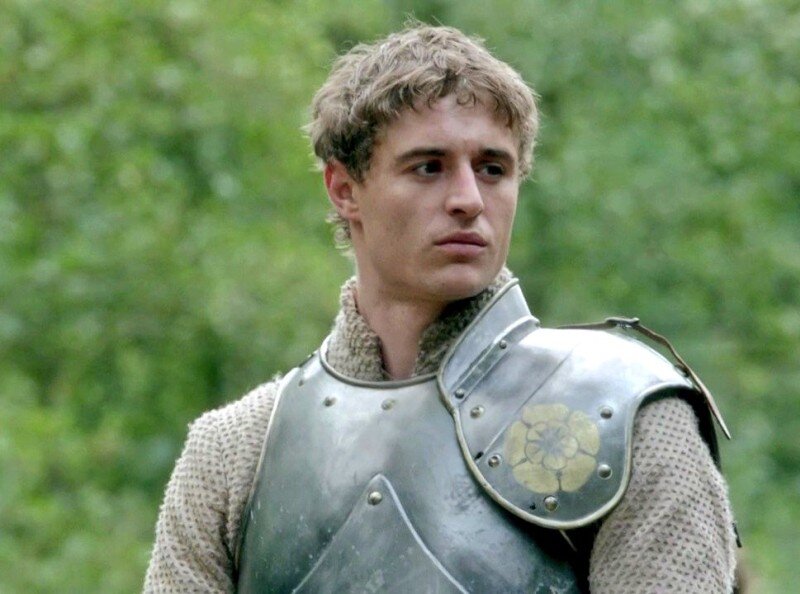 Эдуард Йорк в исполнении Макса Айронса. Кадр из фильма «Белая королева».