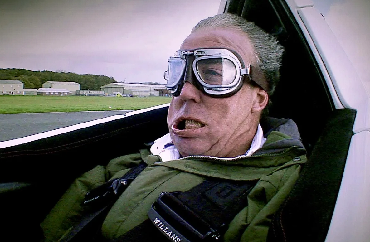 Под скоростью. Джереми топ Гир. Джереми Кларксон топ Гир Мем. Ariel Atom Джереми Кларксон. Джереми Кларксон приколы