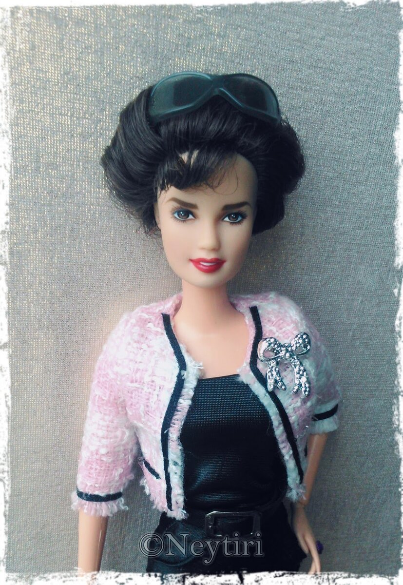 2007 Grease, Rizzo Barbie - Race Day #M0681