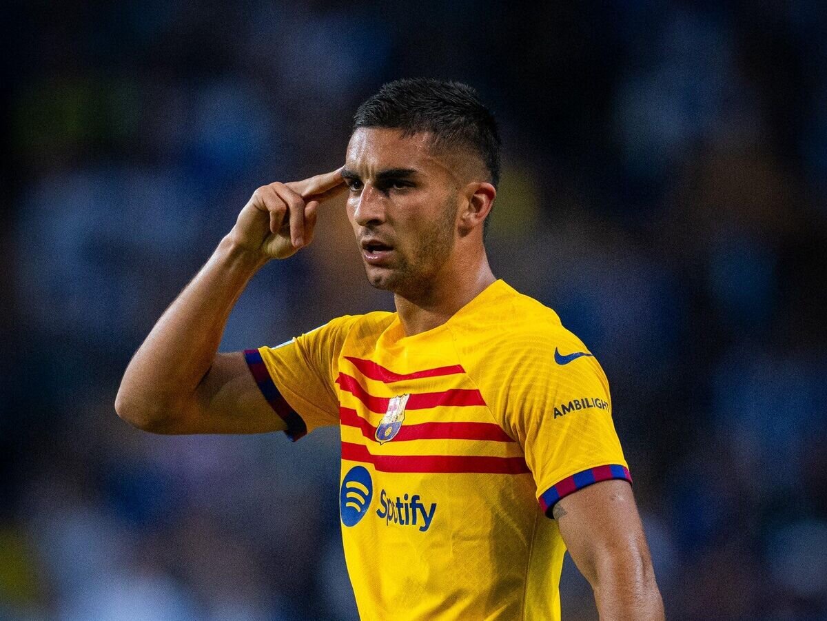    Полузащитник "Барселоны" Ферран Торрес© Иллюстрация РИА Новости . Пресс-служба ФК "Барселона"