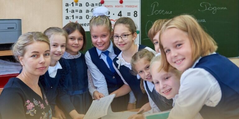    В России 5 октября отмечают День учителя Кристина Просвиркина