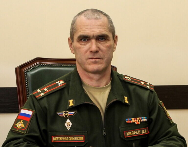    Отпуска бойцов СВО прокомментировал военком Оренбуржья Дмитрий Килеев Белов Михаил Александрович