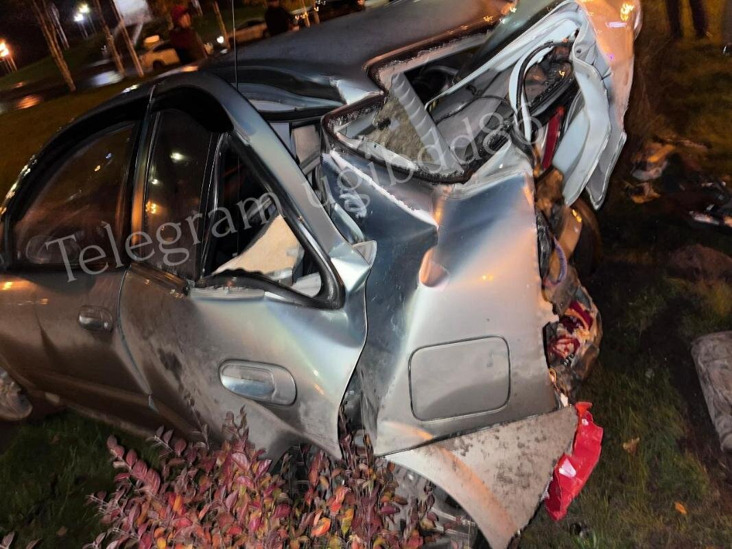    В Нижневартовске столкнулись Audi и Nissan, пострадал человек