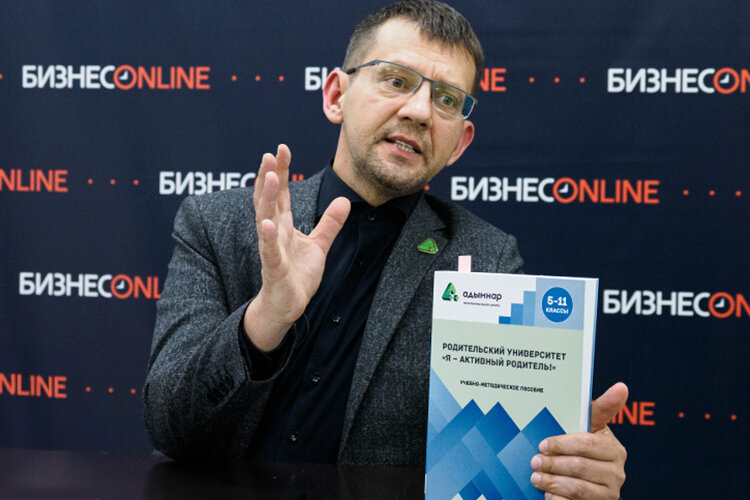    Айдар Шамсутдинов: «Работа директора школы — это во многом работа пастыря, у которого огромная паства» Фото: Андрей Титов