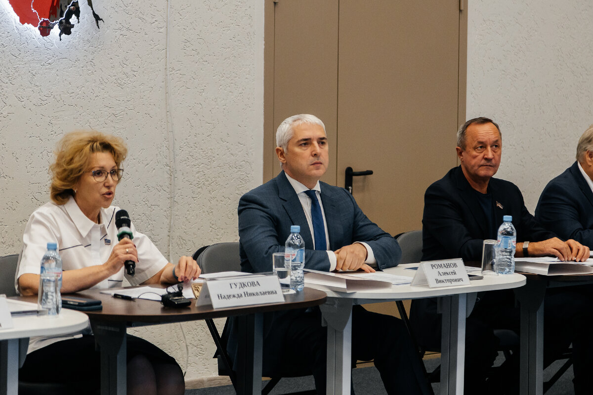 Надежда Гудкова: «Давайте говорить не об успехах, а о проблемах, и совместно вырабатывать пути их решения». Фото Анастасии Даниленко