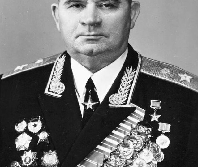 Кавалер шести орденов Красного Знамени – генерал армии А. Л. Гетман