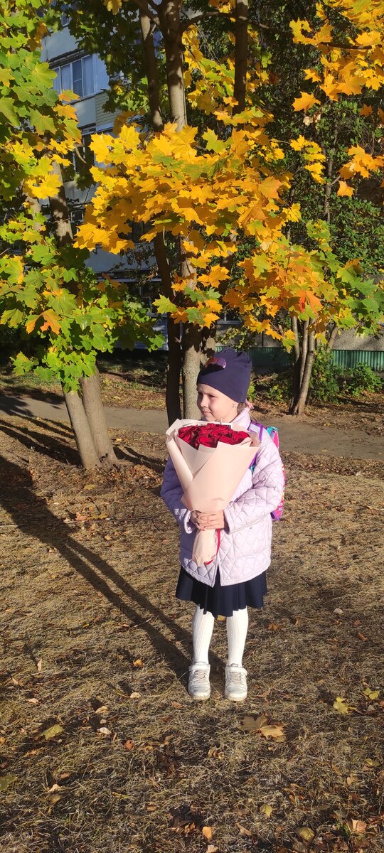 Идем поздравлять учителя, ещё и получать знания.