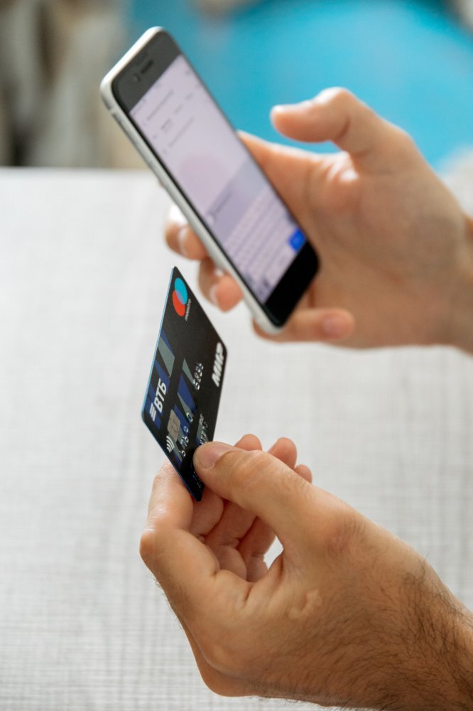    Аферисты обманули мегионца, который хотел заказать интим-услуги