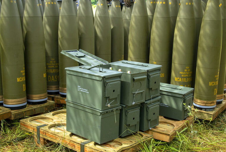    Президент Словакии Зузана Чапутова выступила против отправки дополнительной военной техники Украине